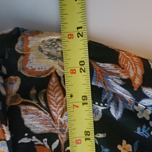 Lucky Brand Black Floral Maxi Dress Size Large Sheer Sleeves Teired V-Neck - Picture 11 of 12